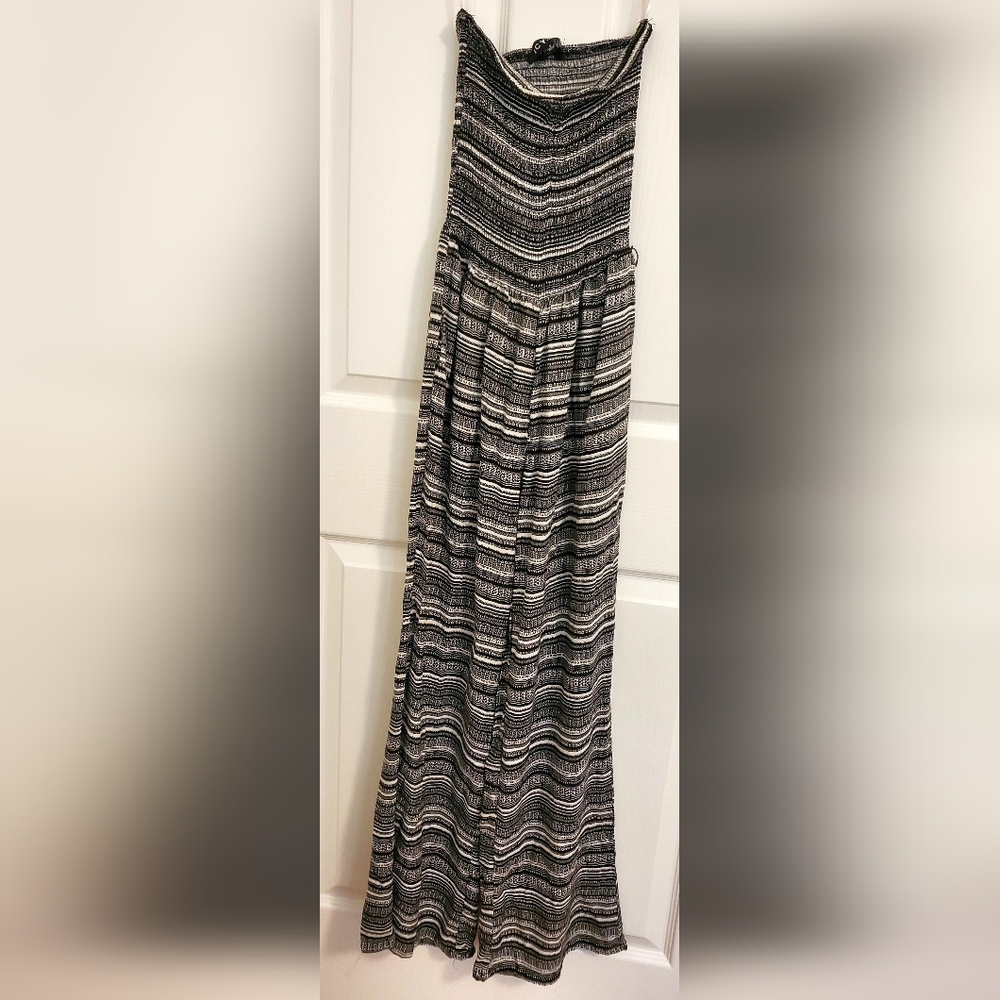 Icy Women's Strapless Black and White Stripe Jumper